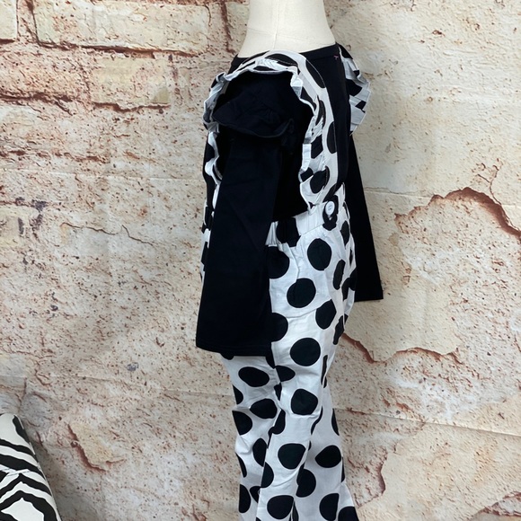 ❌•NWT White Polka Dot 2 Piece Ruffle Bib Set - Picture 9 of 11